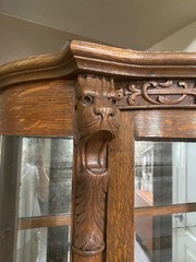 Fine Carved Tiger Oak Lion Feet & Head Curved Glass China Cabinet c1880s