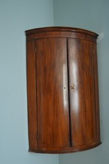 Corner Cupboard Mahogany English Georgian Period (C. 1790)