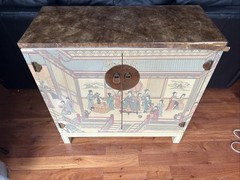 Vintage Drexel Heritage Hollywood Regency Chinoiserie Cream Bar Cabinet