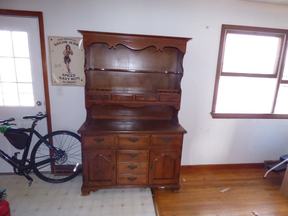 HUTCH Breakfront CABINET Solid Wood Furniture China Cabinet Hutch VINTAGE PICKUP