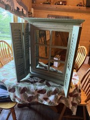 Home interiors green mirror / shutter shelf that opens & closes completely