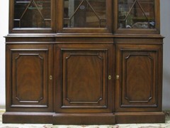 Vintage Kindel Furniture “Kent” Georgian Chippendale Mahogany China Cabinet