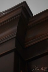 72770: HENREDON 4 Door Mahogany China Curio Cabinet