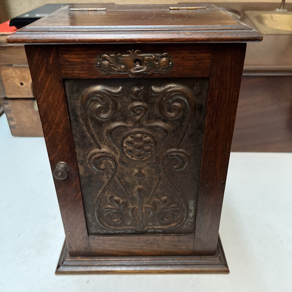 Small Antique Oak Smokers Cabinet. Art nouveau with metal front, working lock vg