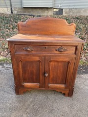 Antique Eastlake Victorian Walnut Washstand/Commode Cabinet Late 1890s.