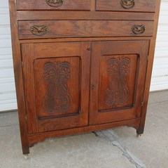 Antique Oak Kitchen Cabinet Cupboard Adjust Shelves Floral Press Owl Pulls & Key