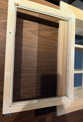 VTG wooden wall-hanging curio cabinet/display case w/framed glass door