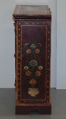 LOVELY CIRCA 1900 ORIENTAL HAND PAINTED SIDE CUPBOARD BOOKCASE METAL STRAP WORK
