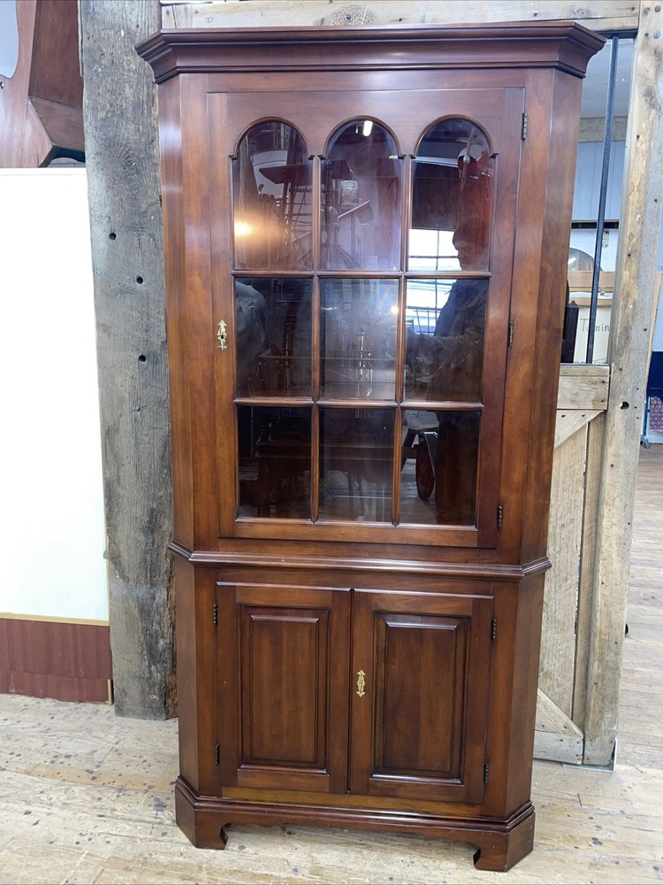 Statton Chippendale Style Solid Cherry Corner Cabinet with Keys