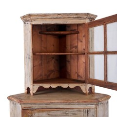 Swedish Baroque Corner Cupboard, c.18th Century
