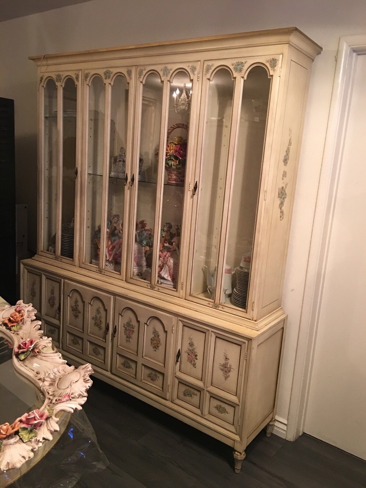 Italian Vintage Curio Hutch china Display French Rococo Barque Handpainted