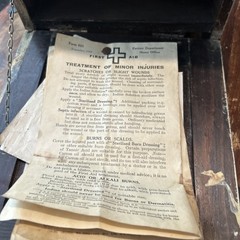Vintage First Aid Cupboard 1924 sanoid original