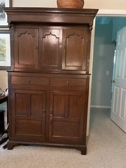 Antique Dark Oak 18th c. cabinet. Solid oak. Excellent early piece Jacobean.
