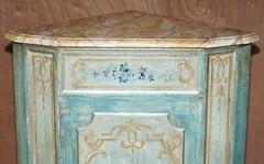 HAND PAINTED VINTAGE CORNER POT CUPBOARD IN THE FRENCH TASTE WITH MARBLED TOP
