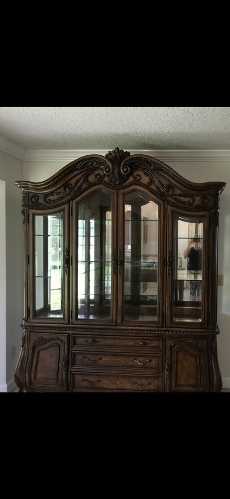 Stunning China Cabinet 