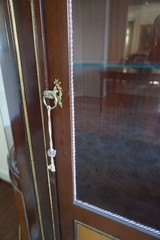 French Louis XVI Style Mahogany and Inlaid Vitrine with Gilt Bronze