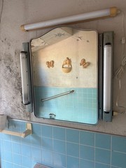 Vintage Arched Steel Medicine Cabinet Woth Glass Shelves Inside All Original
