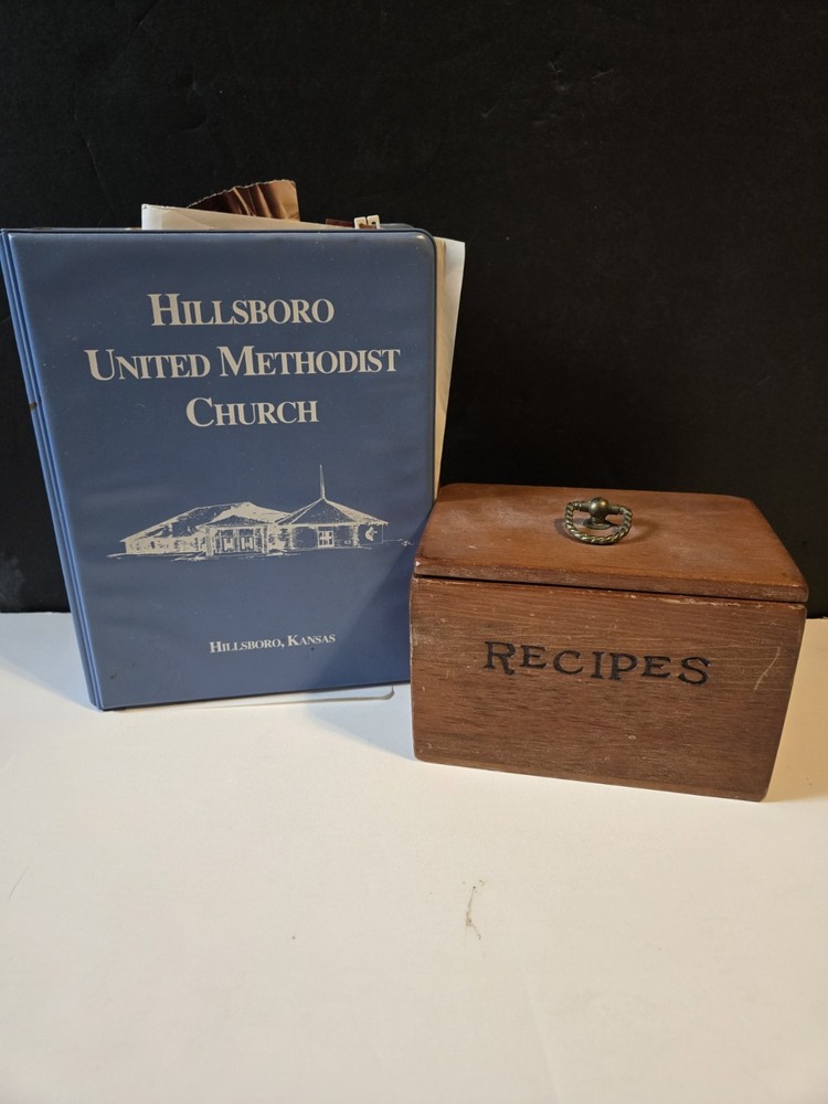 Vintage Recipe Estate Collection Wood RECIPE BOX & Methodist Binder Handwritten