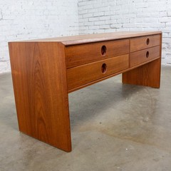 Vintage Scandinavian Modern Teak Low Chest or Bench Style of Kai Kristiansen