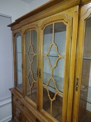 Thomasville Vintage Lighted China Display Hutch