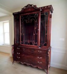 1920s Solid Mahogany Chippendale Antique Traditional Display Cabinet Hutch