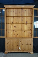 Rare English Knotty Pine Shallow Glazed Glass China Display Cabinet Cupboard 95″