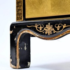 Chinese hand-painted 5-drawer cabinet | USED & VINTAGE | Gold Leaf oriental desi