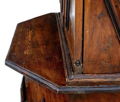 18TH CENTURY SCANDINAVIAN PINE BAROQUE CUPBOARD