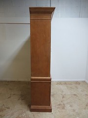Henredon Monumental Aegean Crystal Curio China Carved Hutch Cabinet