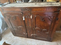 Vintage 1800,s Ethan Allen Antiqued Old Tavern Pine China Hutch Cabinet