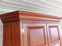 Owen Suter’s Chippendale Style Blind Door Mahogany Corner Cabinet 81″h X 52″w