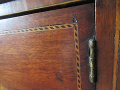 Federal Period Scalloped Shell Mahogany Inlay Bedside Cabinet Stand End Table