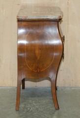 FINE PAIR OF ANTIQUE 1880 ITALIAN MARBLE TOP BOMBE NIGHTSTAND SIDE TABLE CHEST