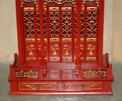 RARE ORIENTAL CHINESE EXPORT VINTAGE PAGODA TOP RED CABINET VERY DECORATIVE
