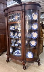 Exceptional American Antique Quartersawn Oak China Curio Cabinet Bookcase 1880