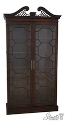 70506: HENREDON Chippendale Mahogany 2 Door Curio Display Cabinet