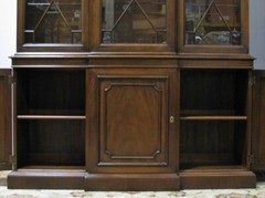 Vintage Kindel Furniture “Kent” Georgian Chippendale Mahogany China Cabinet