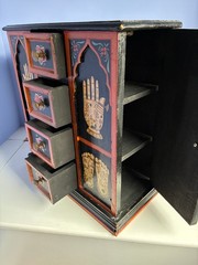 VTG 16″ HAND PAINTED WOOD FOLK ART CABINET INDIA BALI YOGA TANTRIC STORAGE CHEST