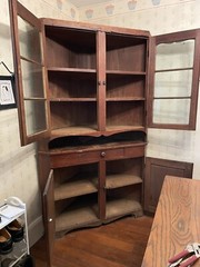 3-corner Cupboard, antique