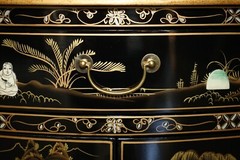 DECORATIVE CHINESE CHINOISERIE GEISHA GIRLS LACQUER SIDE CABINET SOAPSTONE