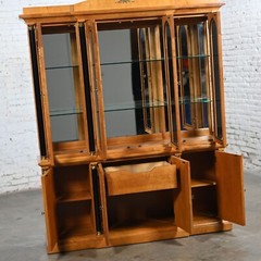 1995 Biedermeier Style Thomasville Grand Classics Line Breakfront China Hutch