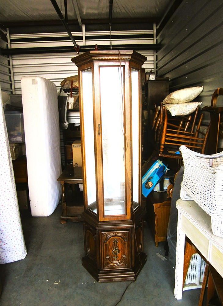 RETRO 70’S STYLE CURIO CABINET, CARVED WOOD, MIRRORED BACK