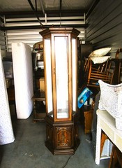 RETRO 70’S STYLE CURIO CABINET, CARVED WOOD, MIRRORED BACK