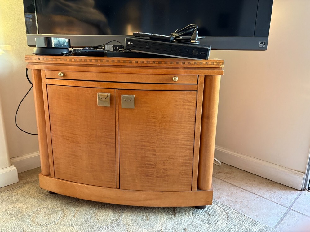 Antique Hickory white genesis collection Biedermeier style maple cabinet