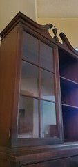 Vintage Sheraton Style American Mahogany China Cabinet with Key and Lock