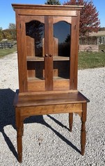 Lincoln Desk. Craftsman-made; Solid Walnut. Top Quality
