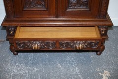 19TH CENTURY RENAISSANCE STYLE FRENCH CARVED WALNUT CABINET WITH SHELVES