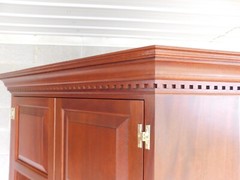 Owen Suter’s Chippendale Style Blind Door Mahogany Corner Cabinet 81″h X 52″w