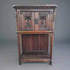 Oak Antique 19th Century French Gothic Monk Cabinet Vestry Bar 40x22x59.5