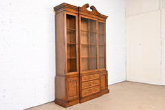 Henredon Georgian Carved Mahogany Lighted Breakfront Bookcase Cabinet